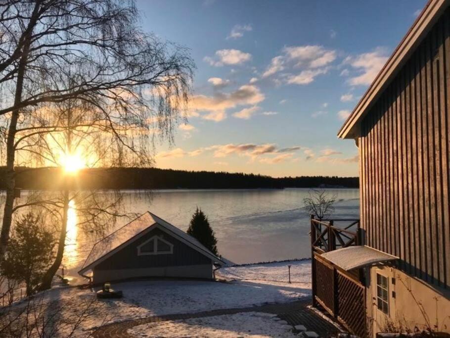Sjoestuga/Gaesthus I Skaergarden. Åkersberga Exterior foto