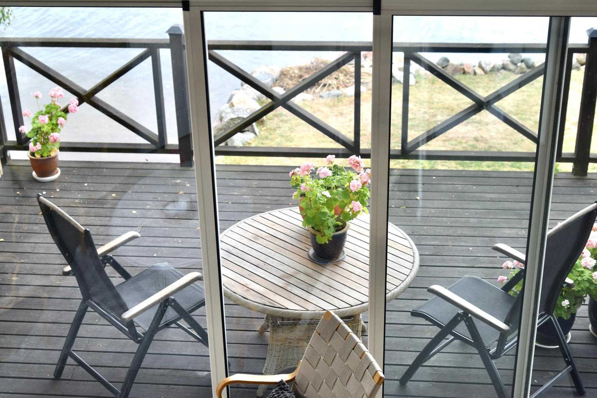 Sjoestuga/Gaesthus I Skaergarden. Åkersberga Exterior foto